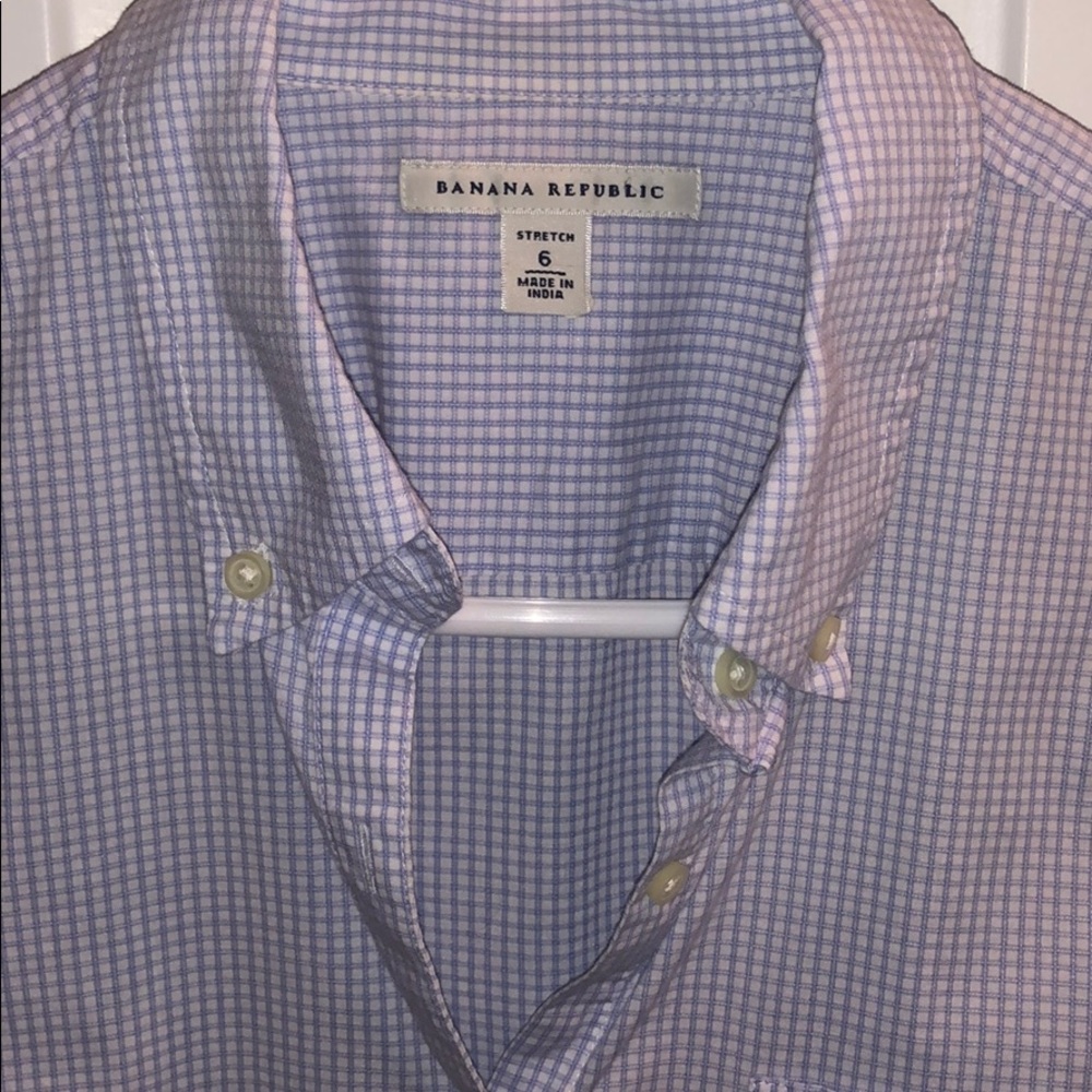 Banana Republic Button down w/great detail on back